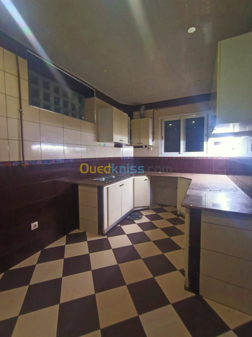 Location Appartement F2 Alger Zeralda