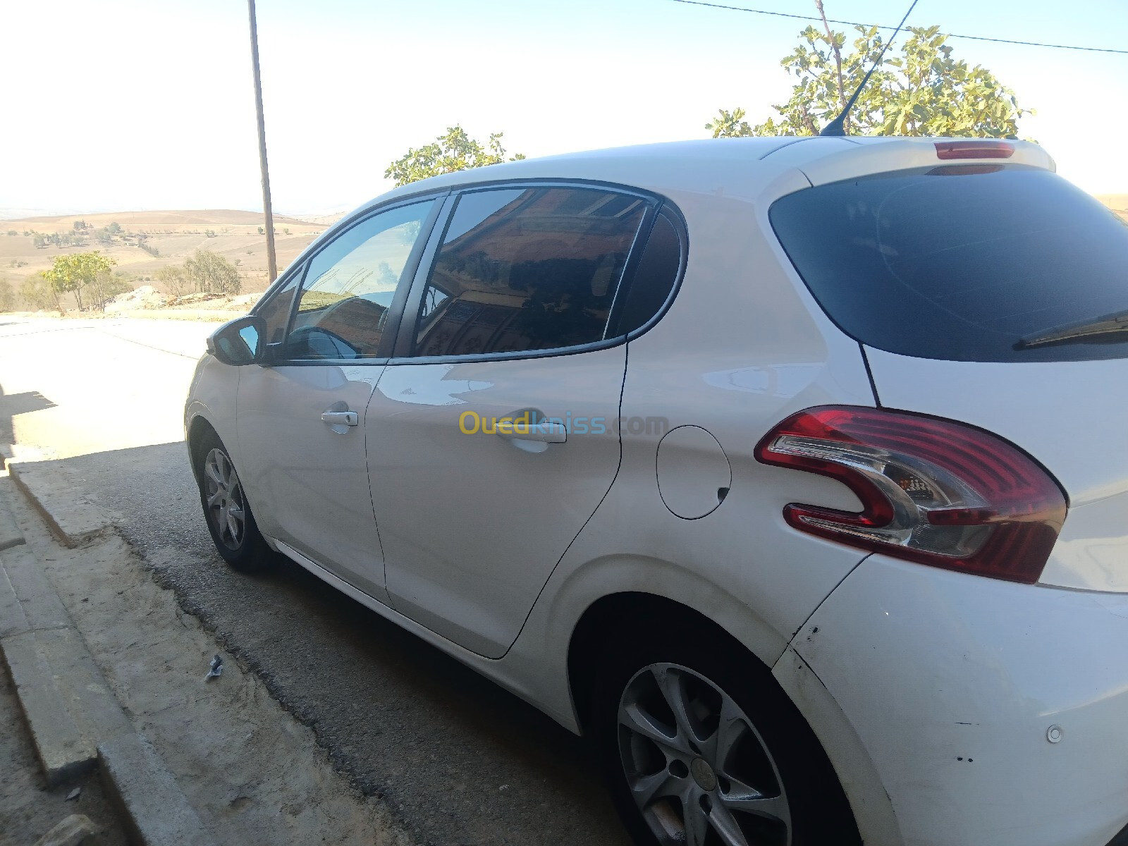 Peugeot 208 2015 Active