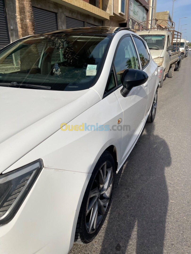 Seat Ibiza 2015 Black Line