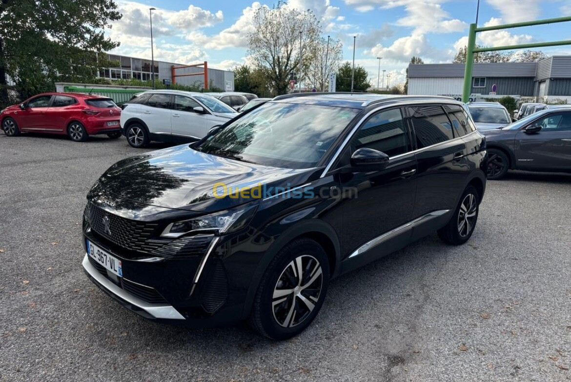 Peugeot 5008 2022 