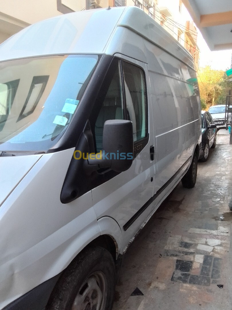 Ford Transit 2010