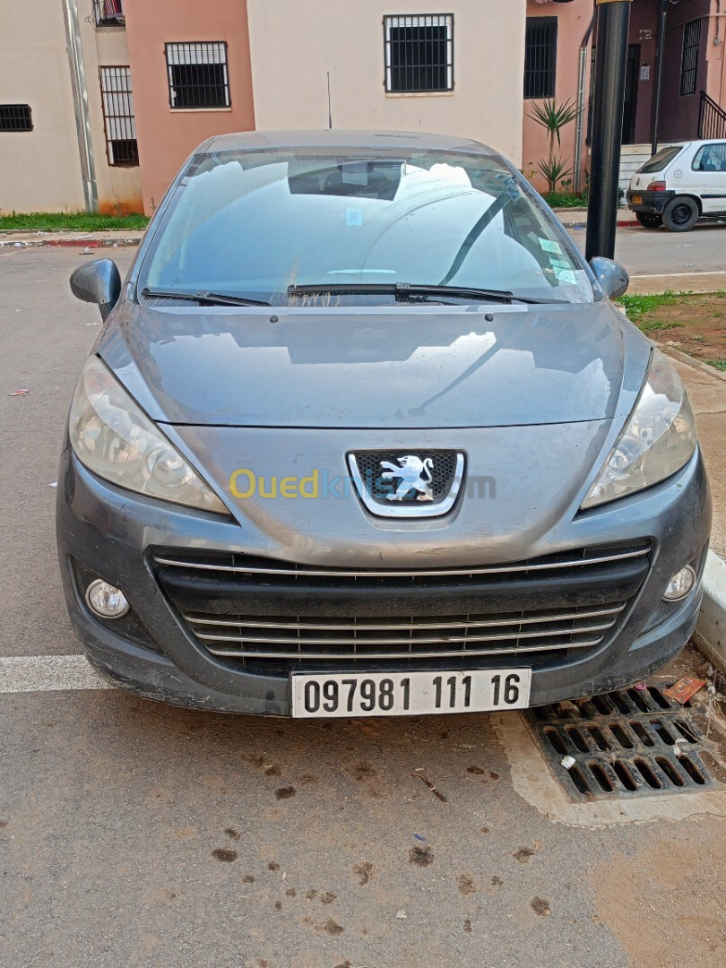 Peugeot 207 2011 