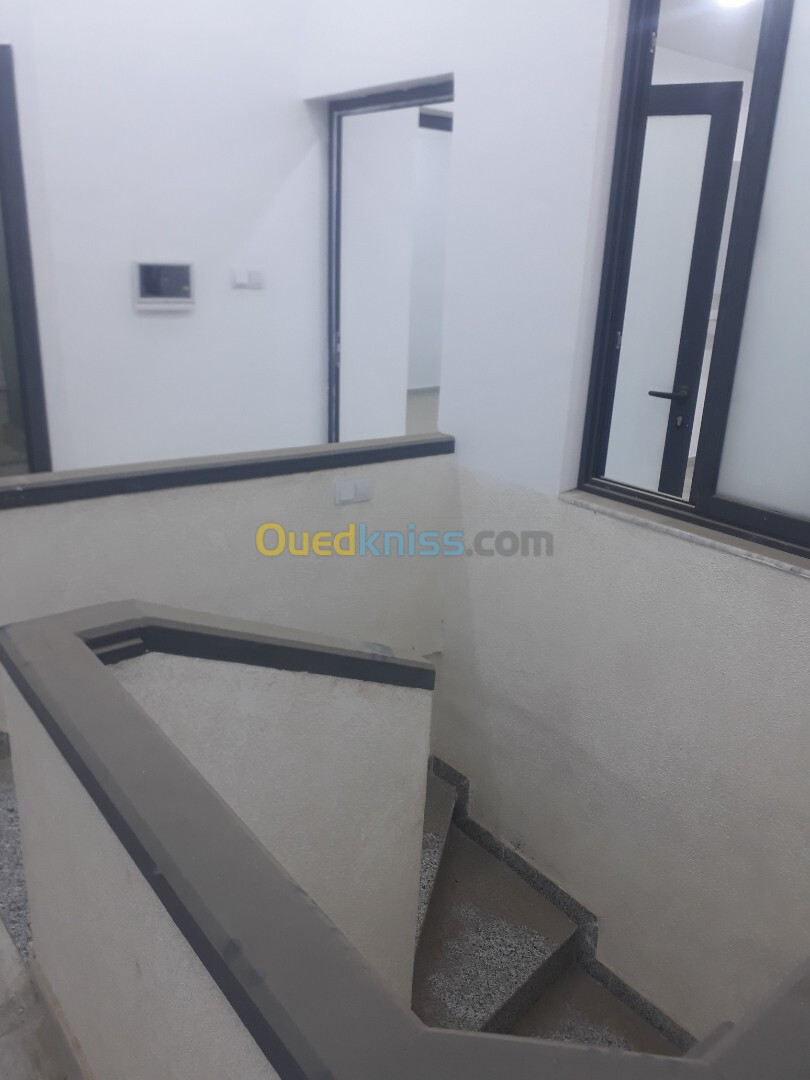 Location Appartement F5 Alger Douera