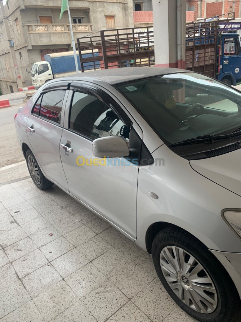 Toyota Yaris Sedan 2012 Yaris Sedan