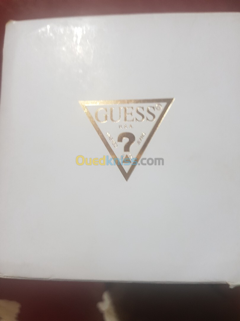 Montre femme GUESS VENU DE FRANCE OREGINAL