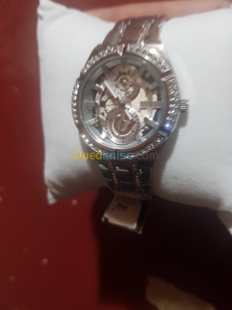 Montre femme GUESS VENU DE FRANCE OREGINAL