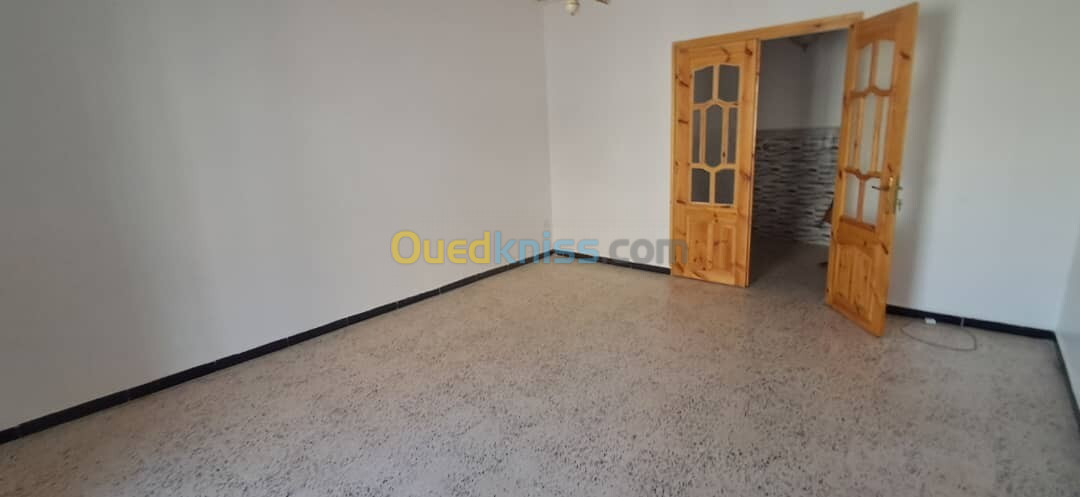 Location Appartement F3 Annaba Annaba