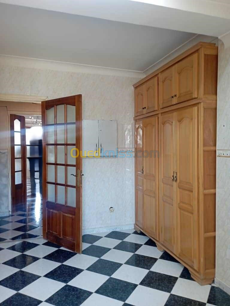 Location Appartement F3 Annaba Annaba