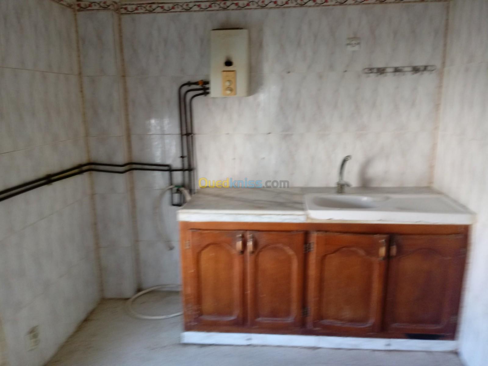 Location Appartement F4 Annaba Annaba