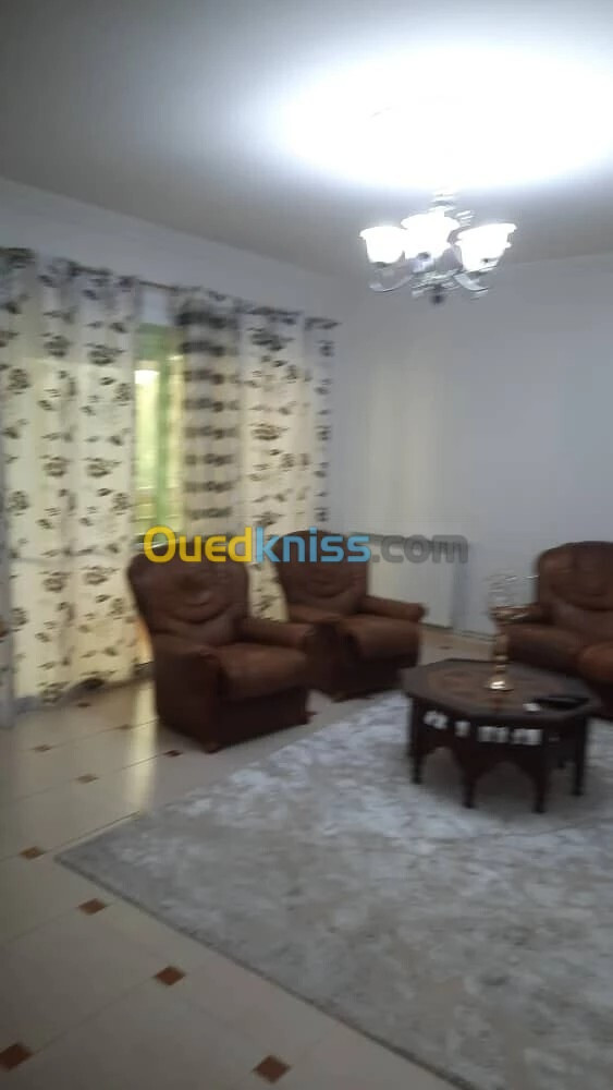 Location Appartement F4 Annaba Annaba