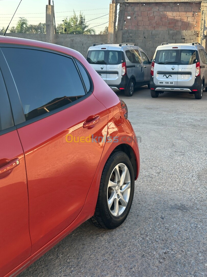 Peugeot 208 2016 Active Facelift