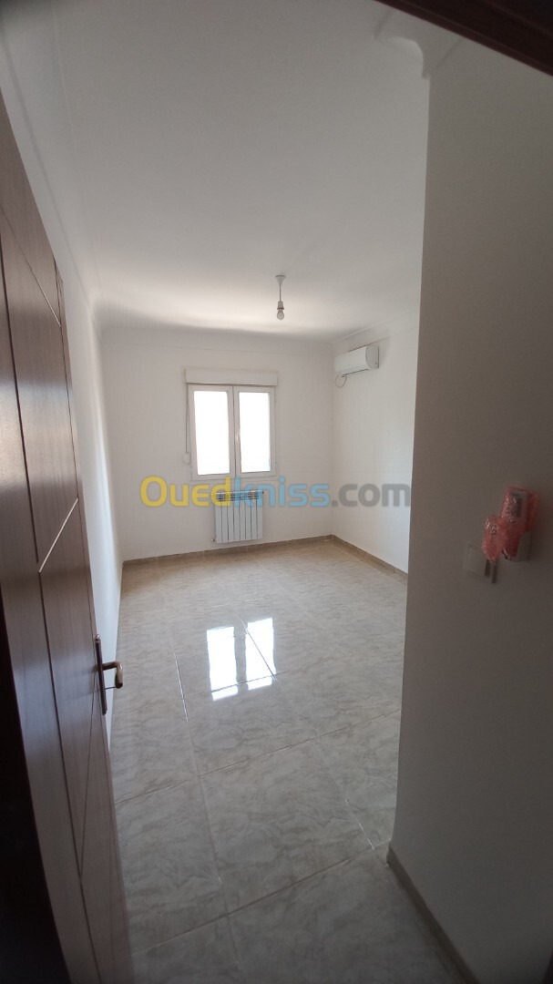 Location Appartement F5 Alger Mahelma