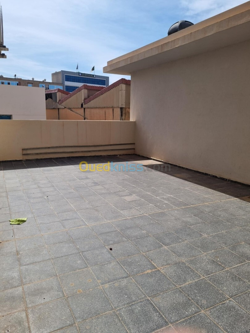 Location Appartement F4 Alger Staoueli