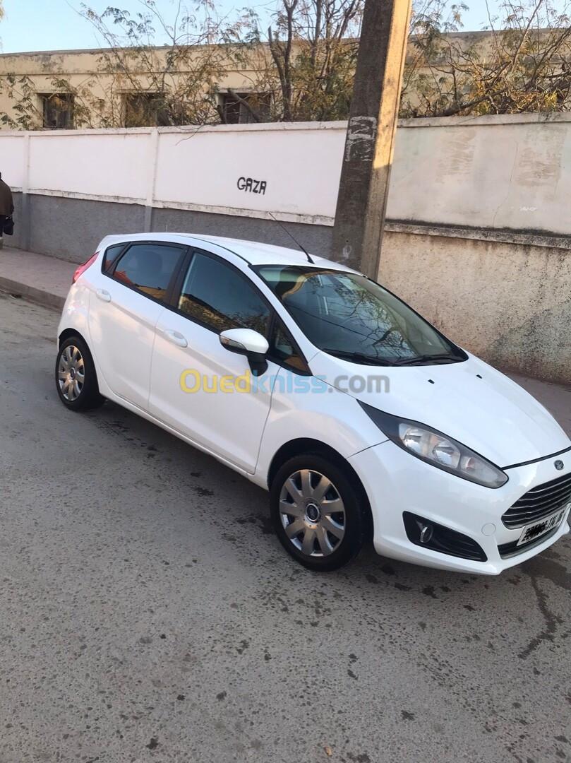 Ford Fiesta 2014 Trend Look