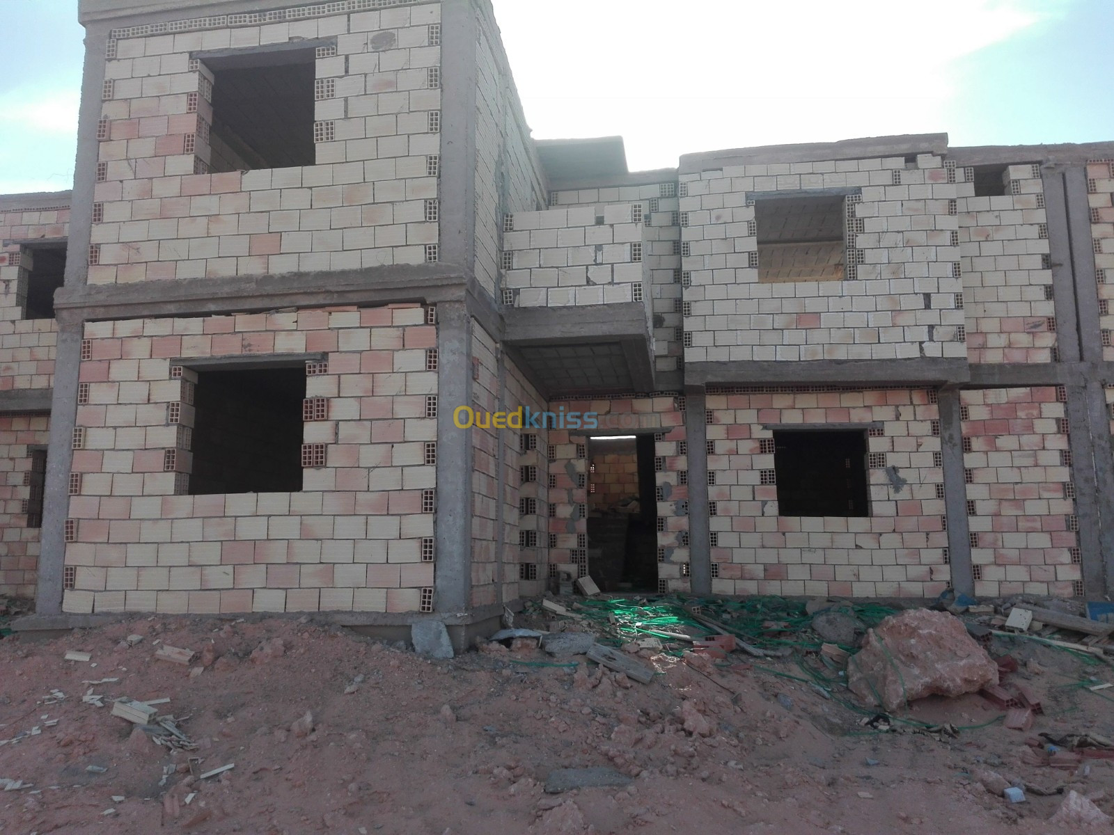 Vente Duplex F4 Ouargla Sidi khouiled