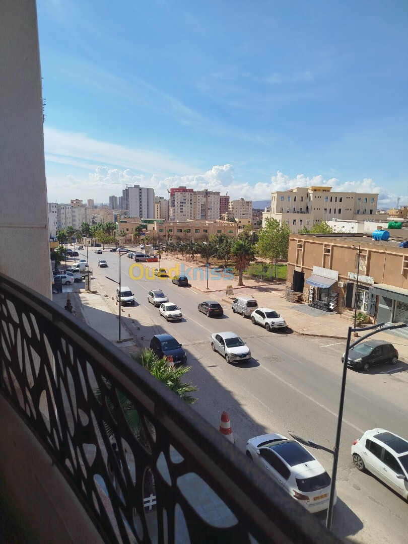 Location Appartement F4 Oran Bir el djir