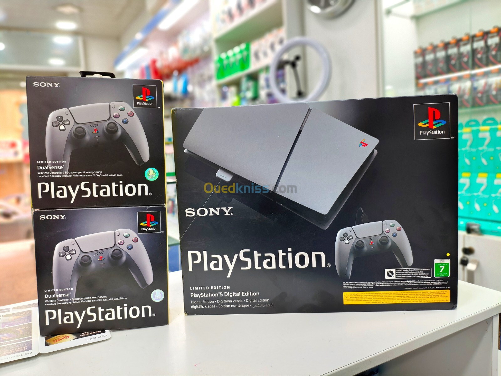 PlayStation 5 LIMITED EDITION 30th Anniversary 