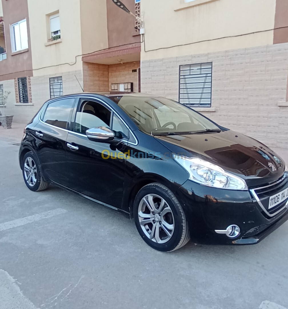 Peugeot 208 2014 Allure