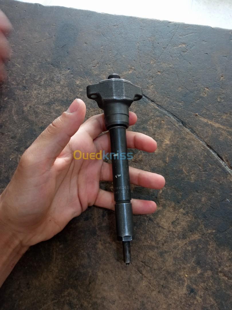 Injecteur bmw Bosch original avec garantie 