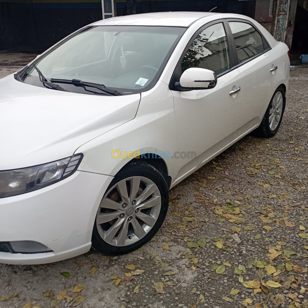 Kia Cerato 2011 سيراتو