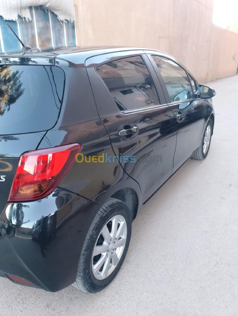 Toyota Yaris 2019 Lounge CVT