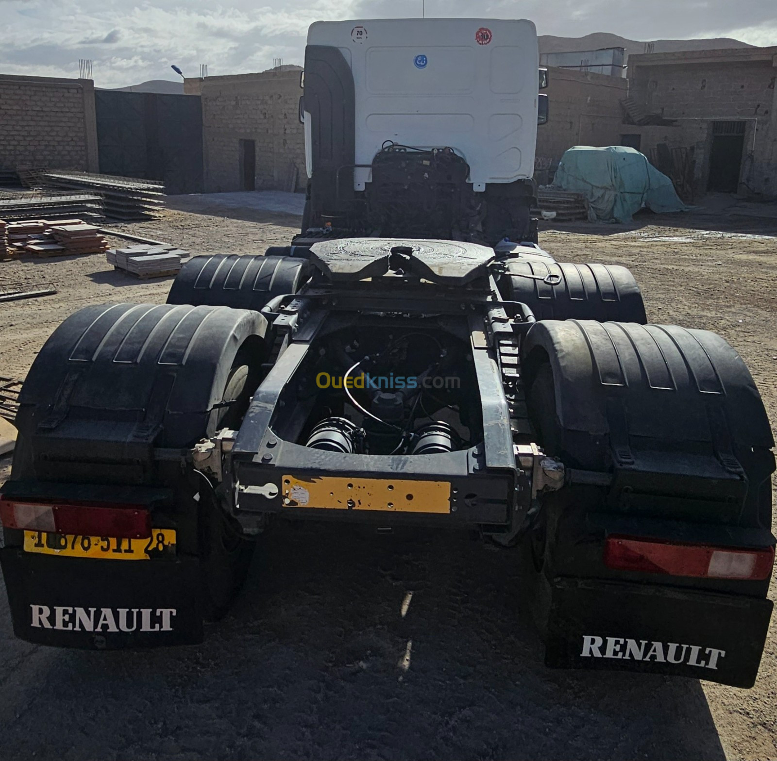 Renault  كيراكس 2011 440 Kerax 2011