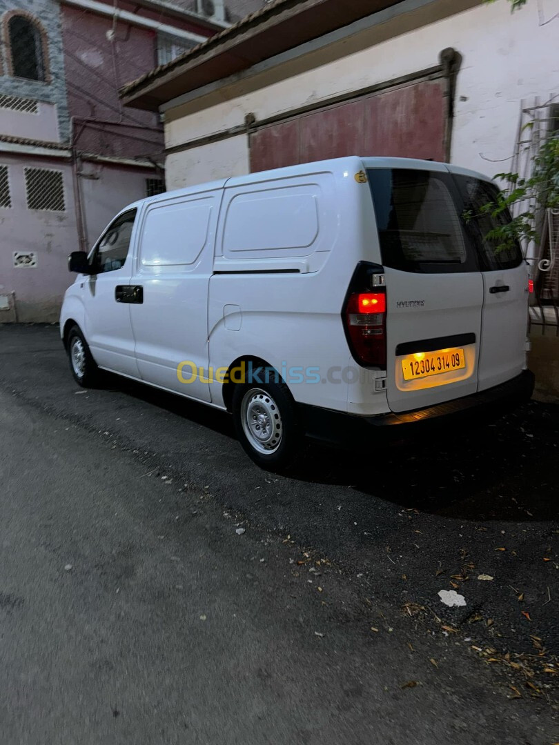 Hyundai H1 2014 