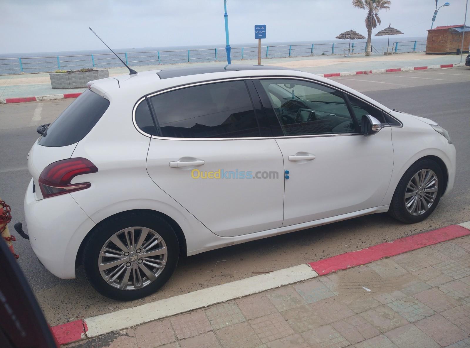 Peugeot 208 2016 Allure