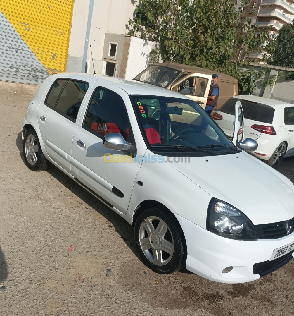 Renault كومبيس 2012 Clio 2