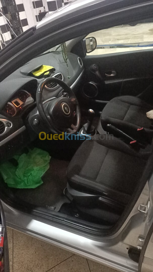 Renault Clio 3 2009 Exception