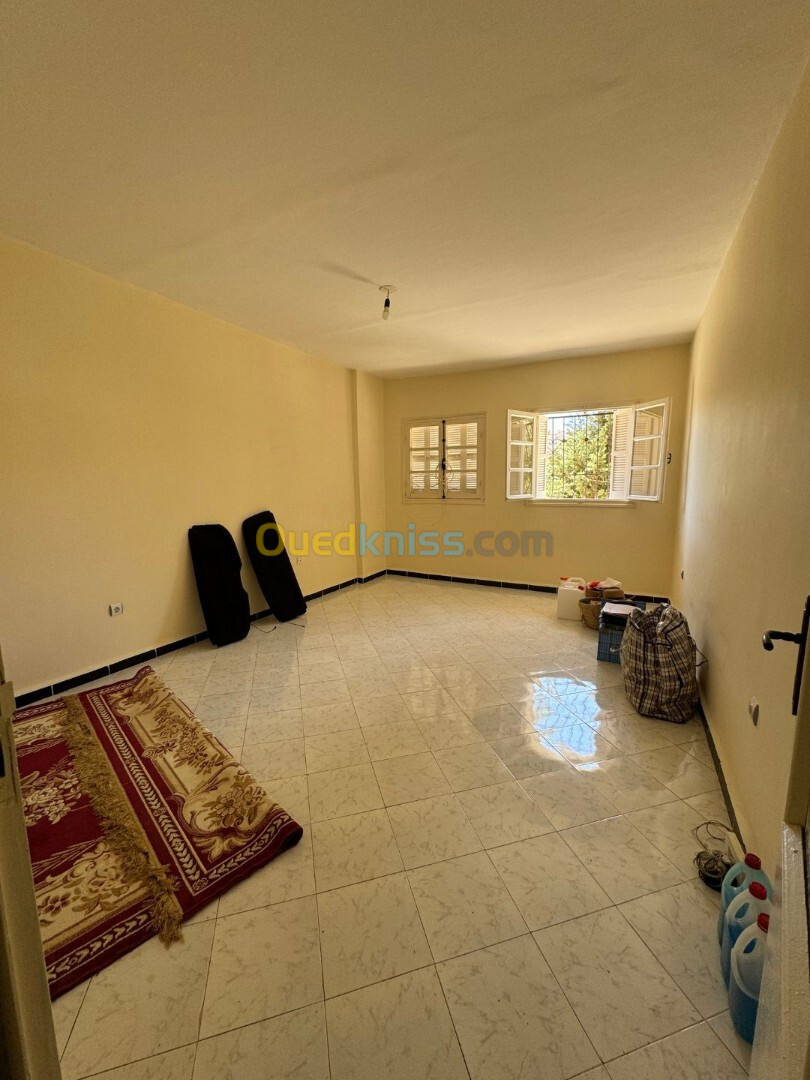 Location Appartement F3 Alger Bouzareah