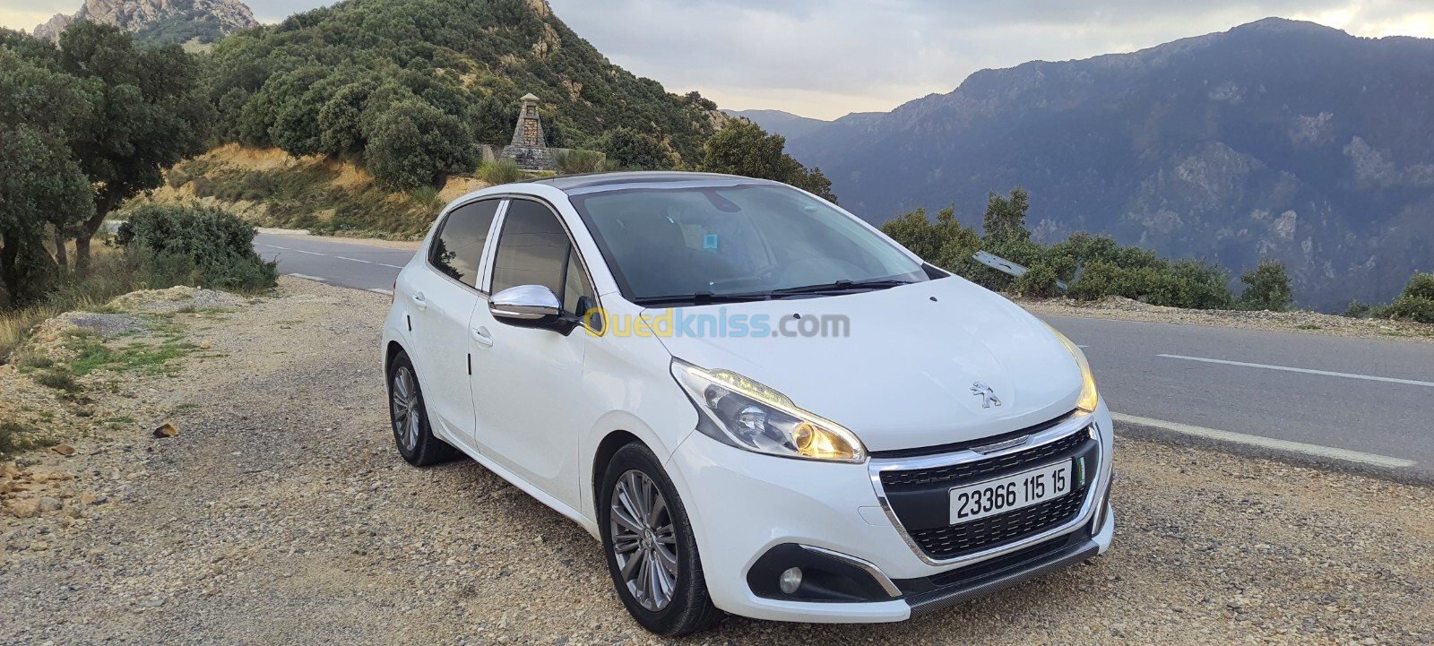 Peugeot 208 2015 Allure Facelift