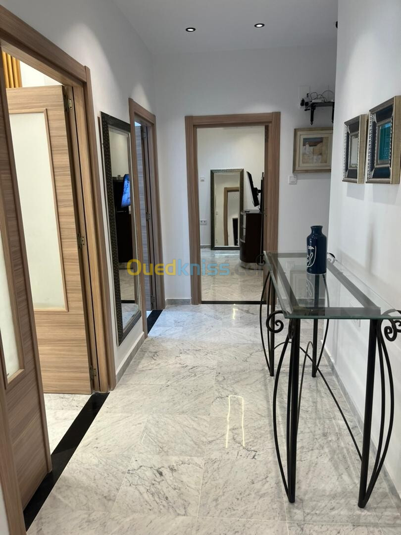 Location vacances Appartement F2 Alger Ben aknoun