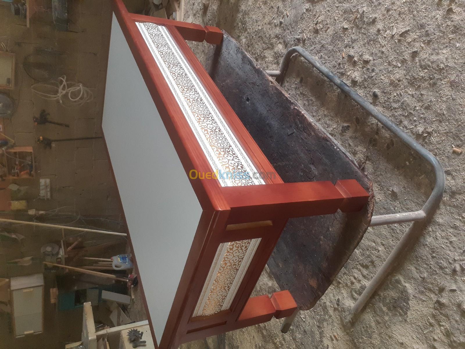 Table de salon moderne en bois rouge 