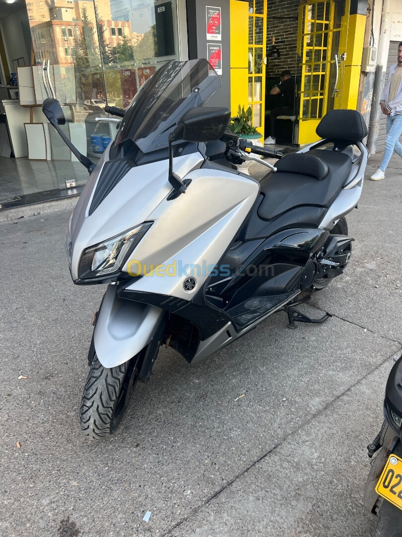 Yamaha Tmax iron 2016