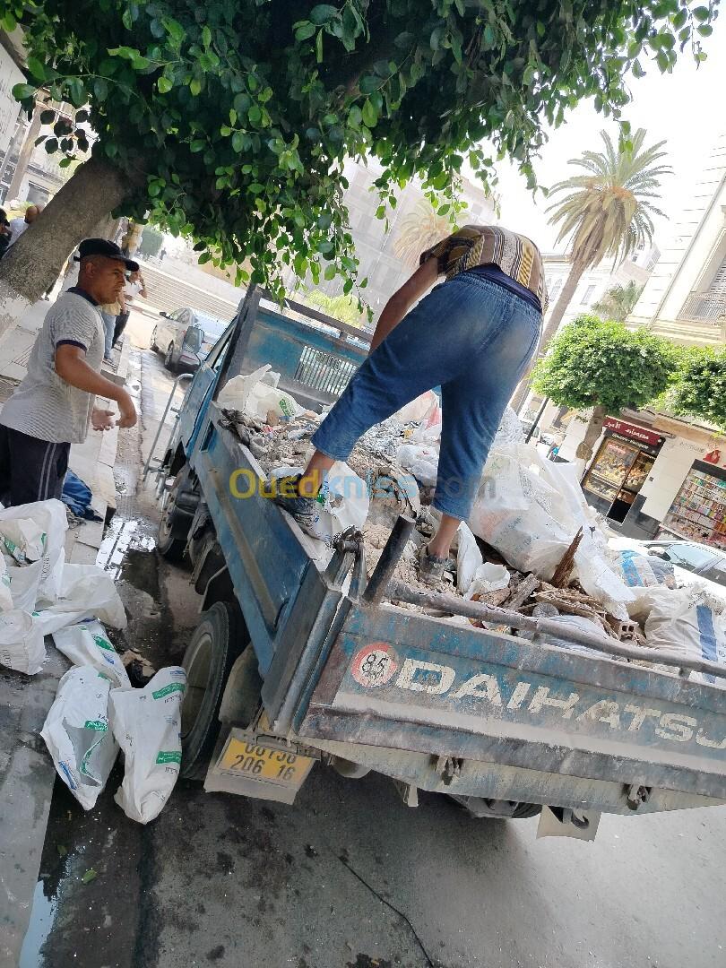 Charge Et Décharge La Casse Sur Alger boumerdes Transport Déchet Et Case Espace Vert. Tout