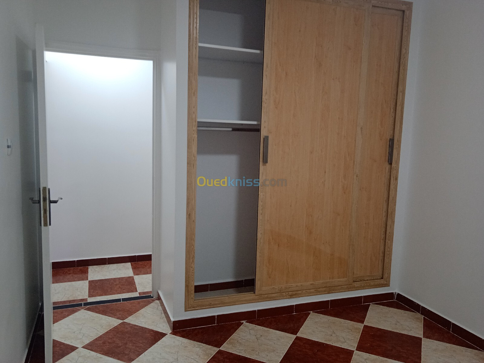 Location Appartement F4 Alger Bab ezzouar