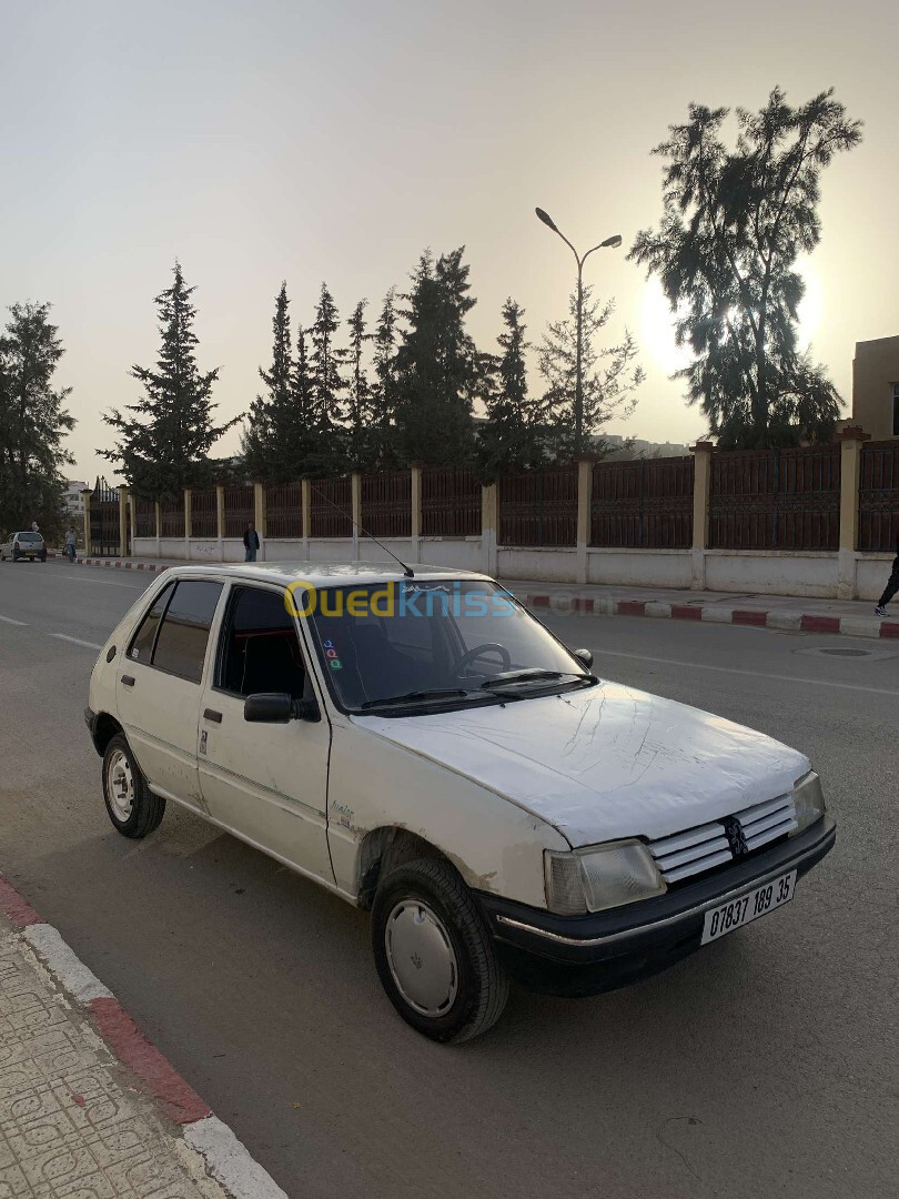 Peugeot 205 1989 Junior