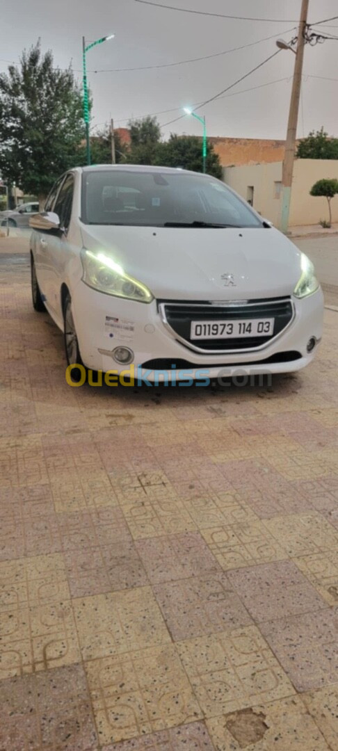 Peugeot 208 2014 Allure