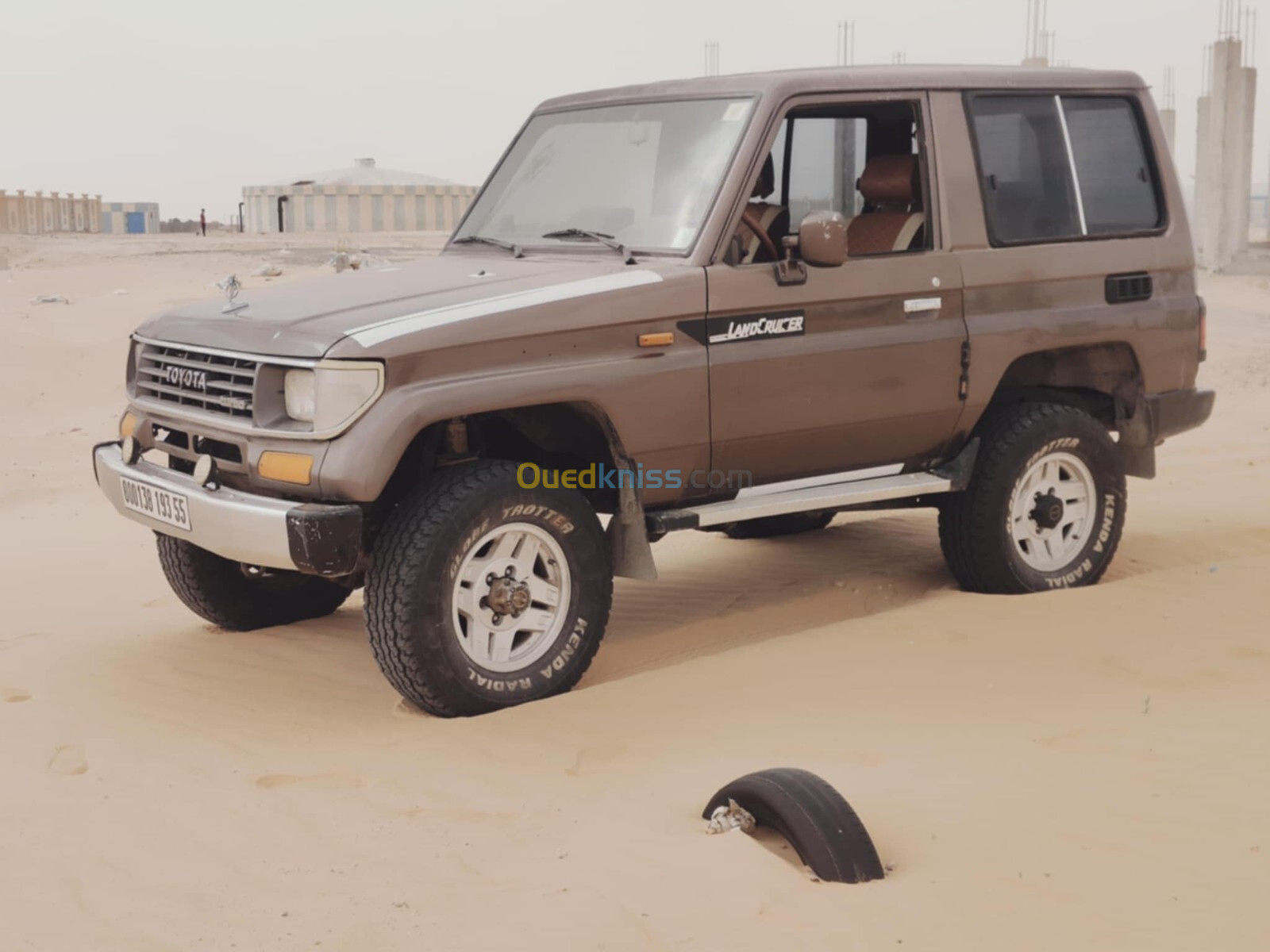 Toyota Land Cruiser 1993 Court