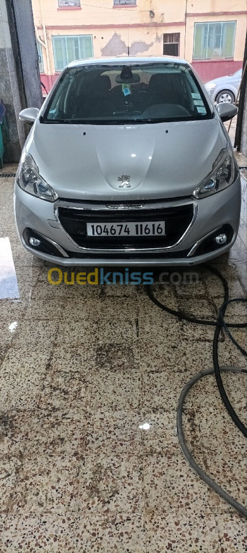 Peugeot 208 2016 Allure Facelift