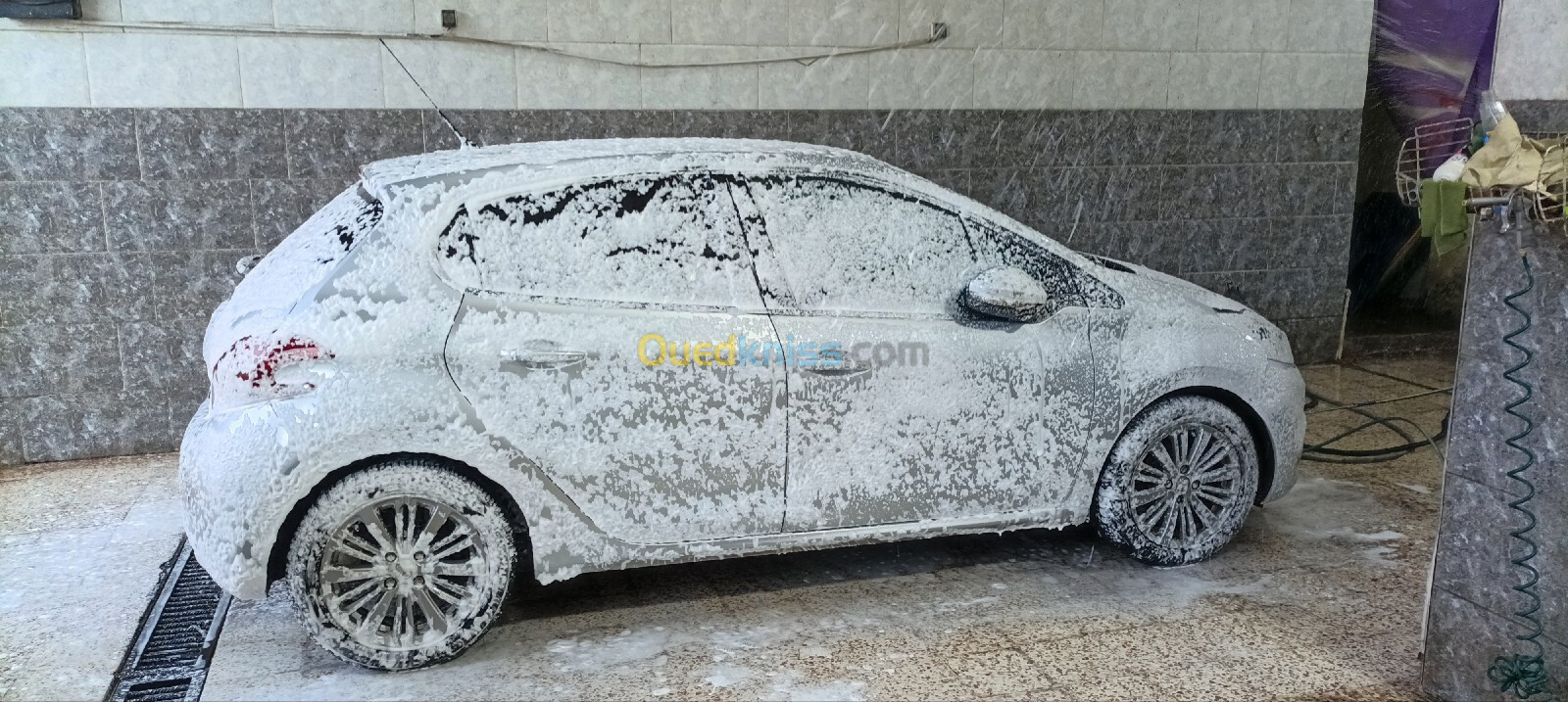 Peugeot 208 2016 Allure Facelift