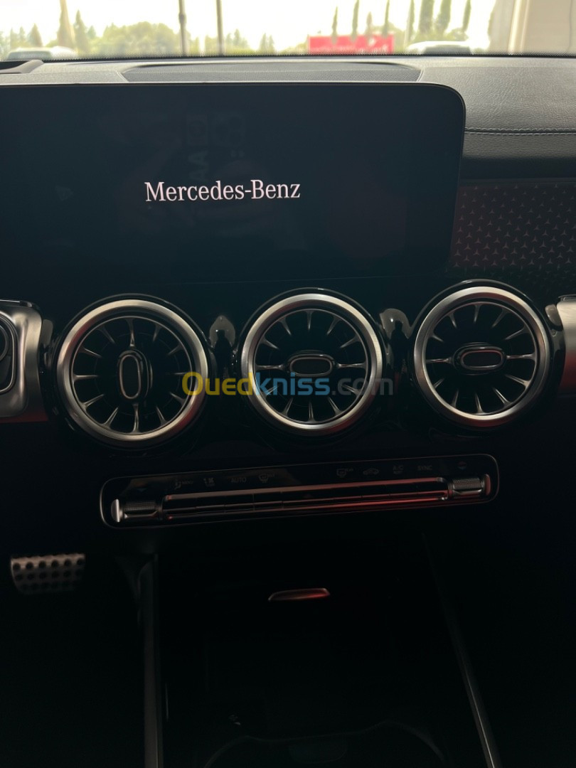 Mercedes GLB 2024 220d 4 MATIC