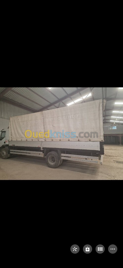 Renault Camion 2011