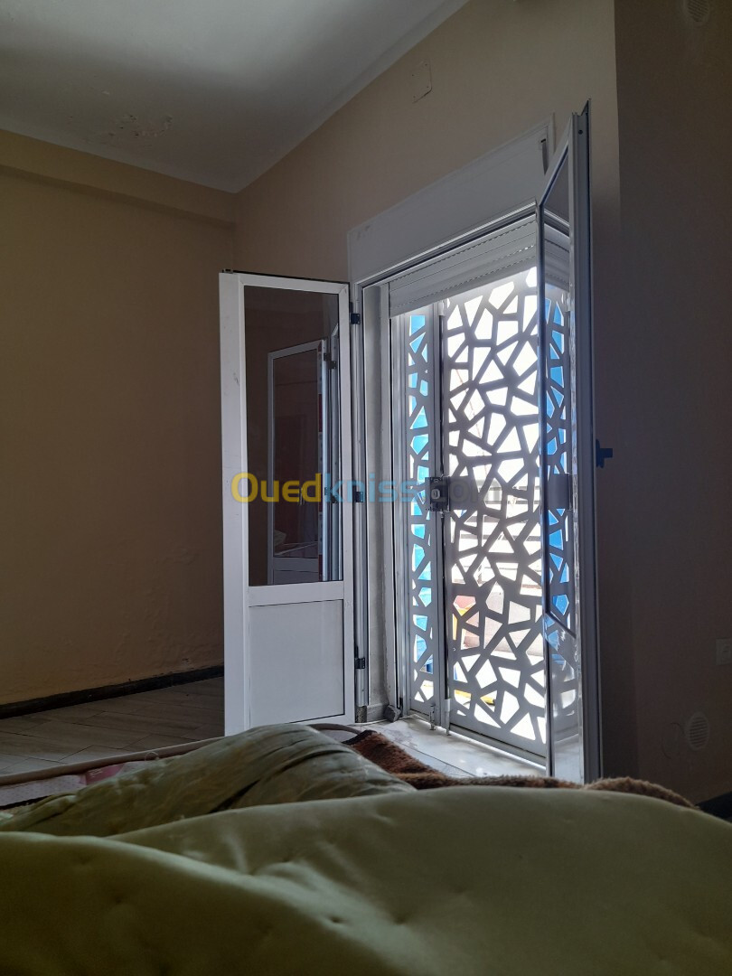 Location vacances Appartement F4 Tizi Ouzou Tigzirt