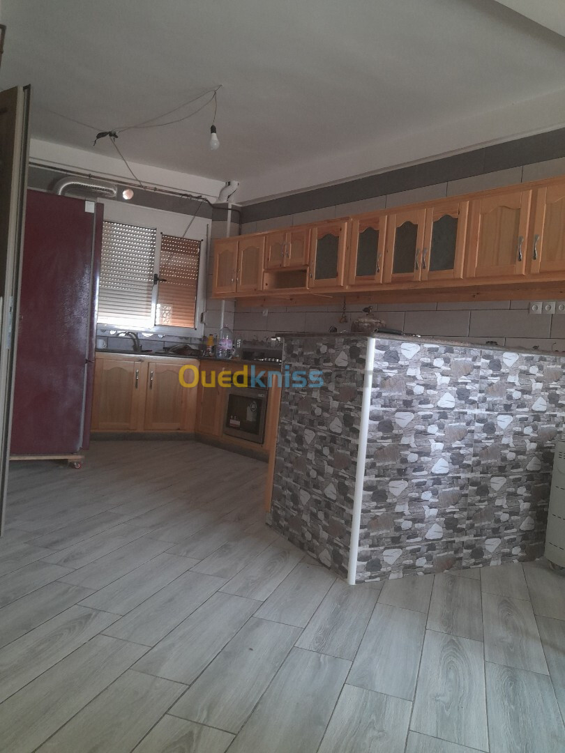 Location vacances Appartement F4 Tizi Ouzou Tigzirt