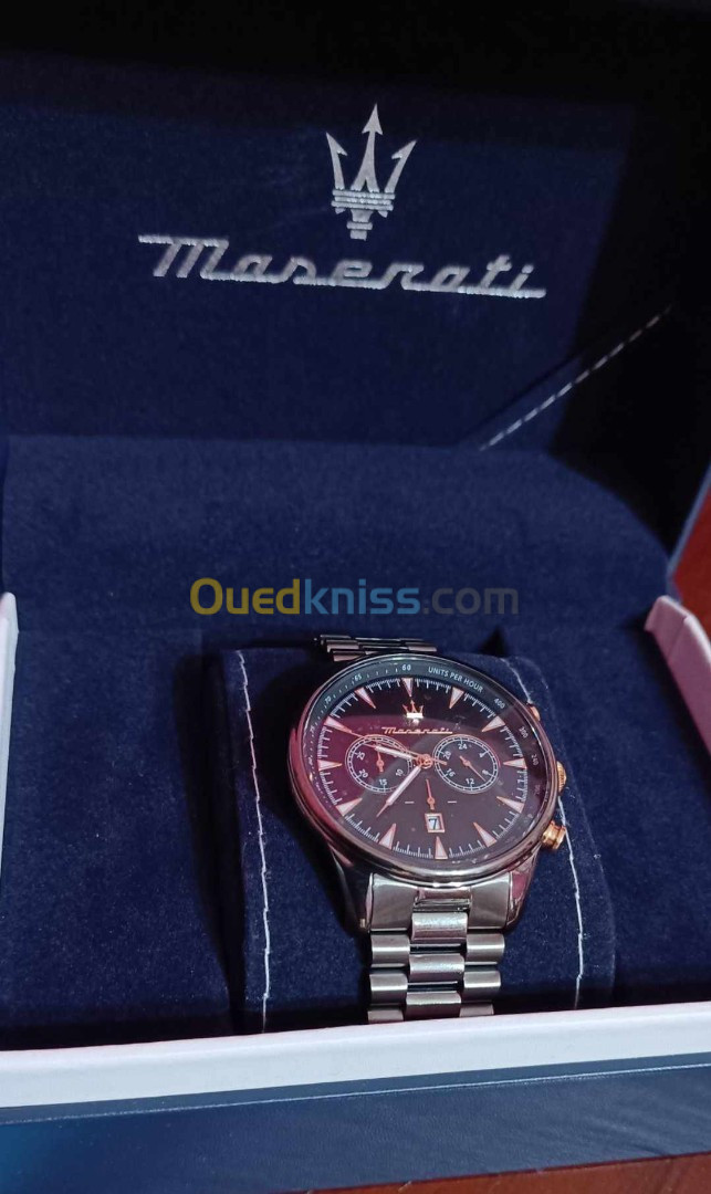 Montre maserati 2023