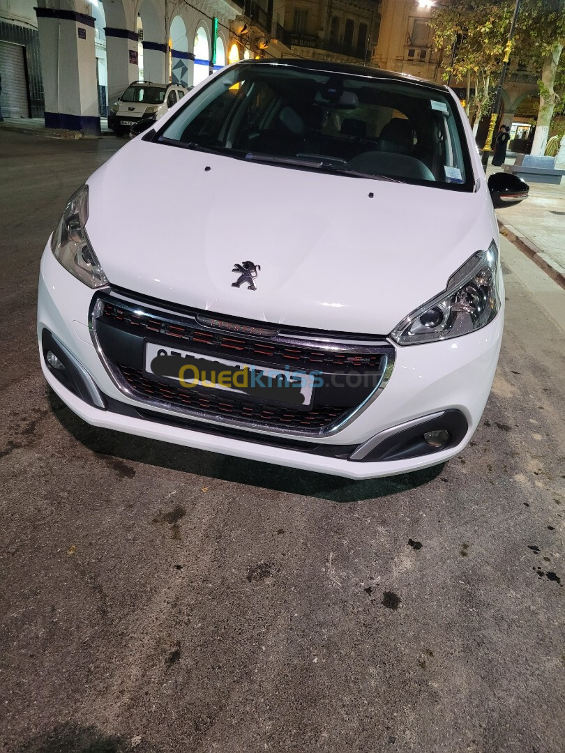 Peugeot 208 2017 Giti line