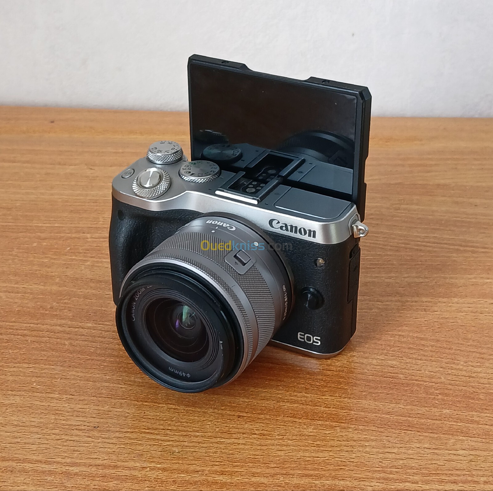 Canon eos m6