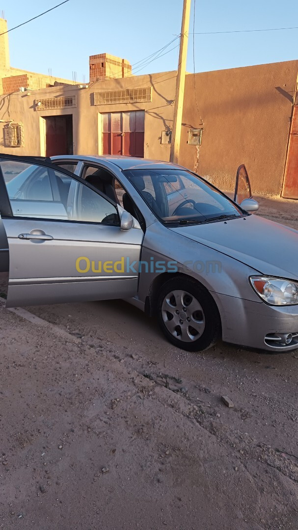 Kia Cerato 2005 2.0 CRDI EX 4P